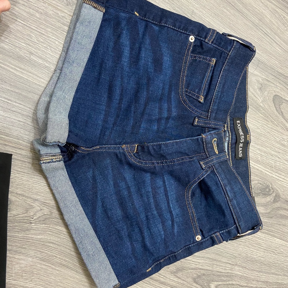 Express jeans high rise short